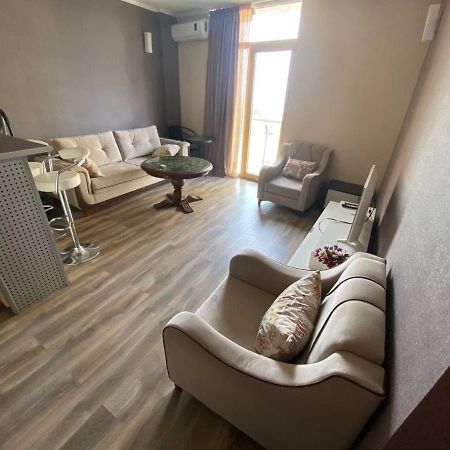 Orbi Plaza Apartment Батуми Екстериор снимка